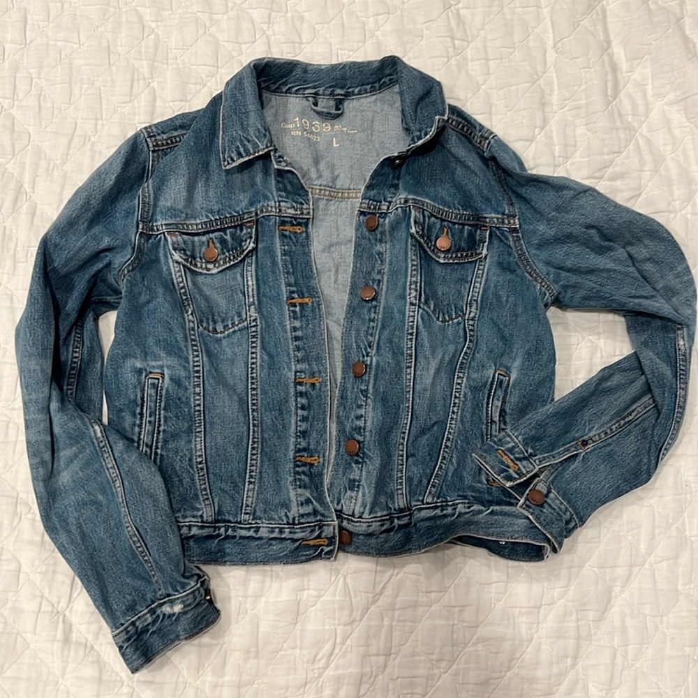 GAP distressed jean jacket